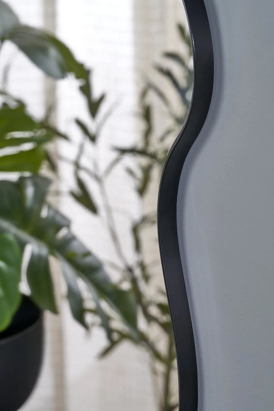 Lustro Essent czarna rama nowoczesne