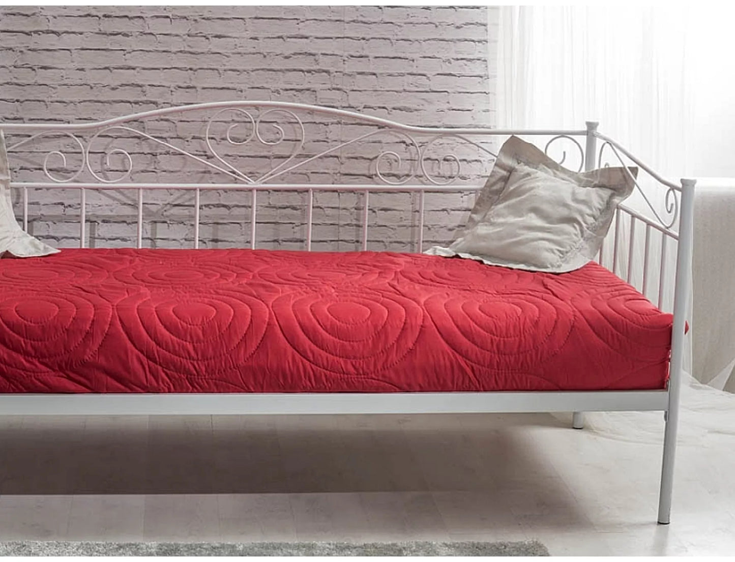Łóżko Birma białe metalowe glamour