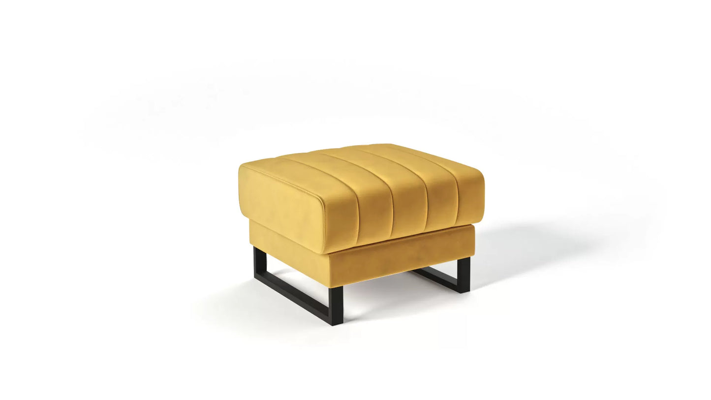 Puf Loft musztardowy metalowe nogi czarne