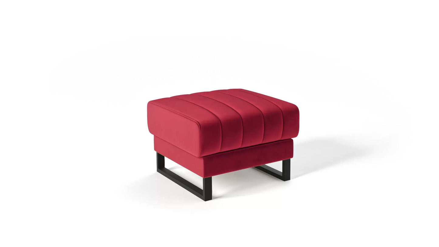 Puf Loft czerwień metalowe nogi czarne