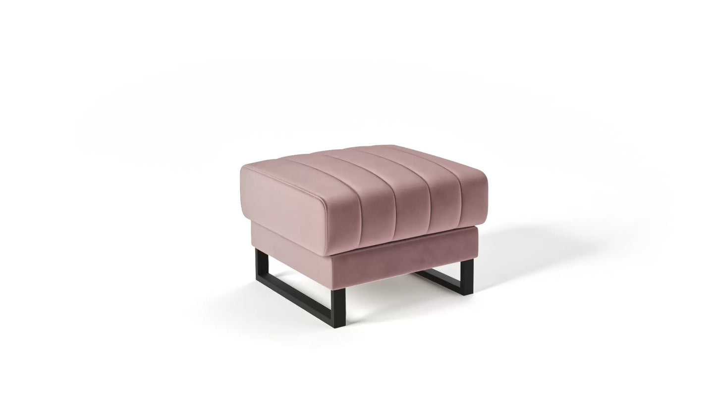 Puf Loft pudrowy róż metalowe nogi czarne