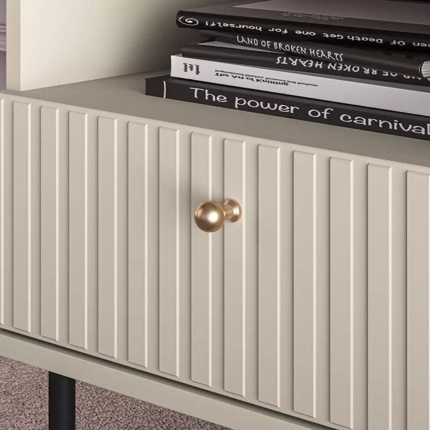 Szafka nocna Sophie na czarnych nóżkach cashmere