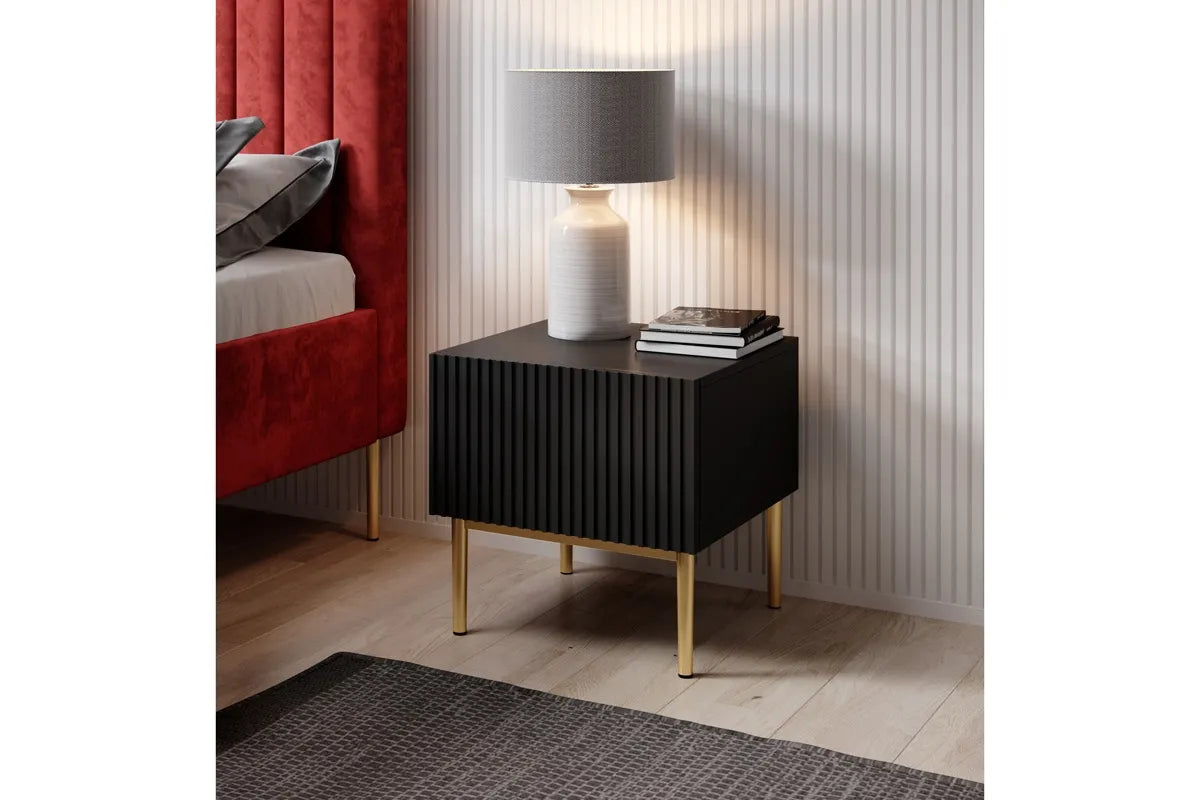 Szafki nocne Nicole zestaw 2 sztuki czarny mat złote nóżki