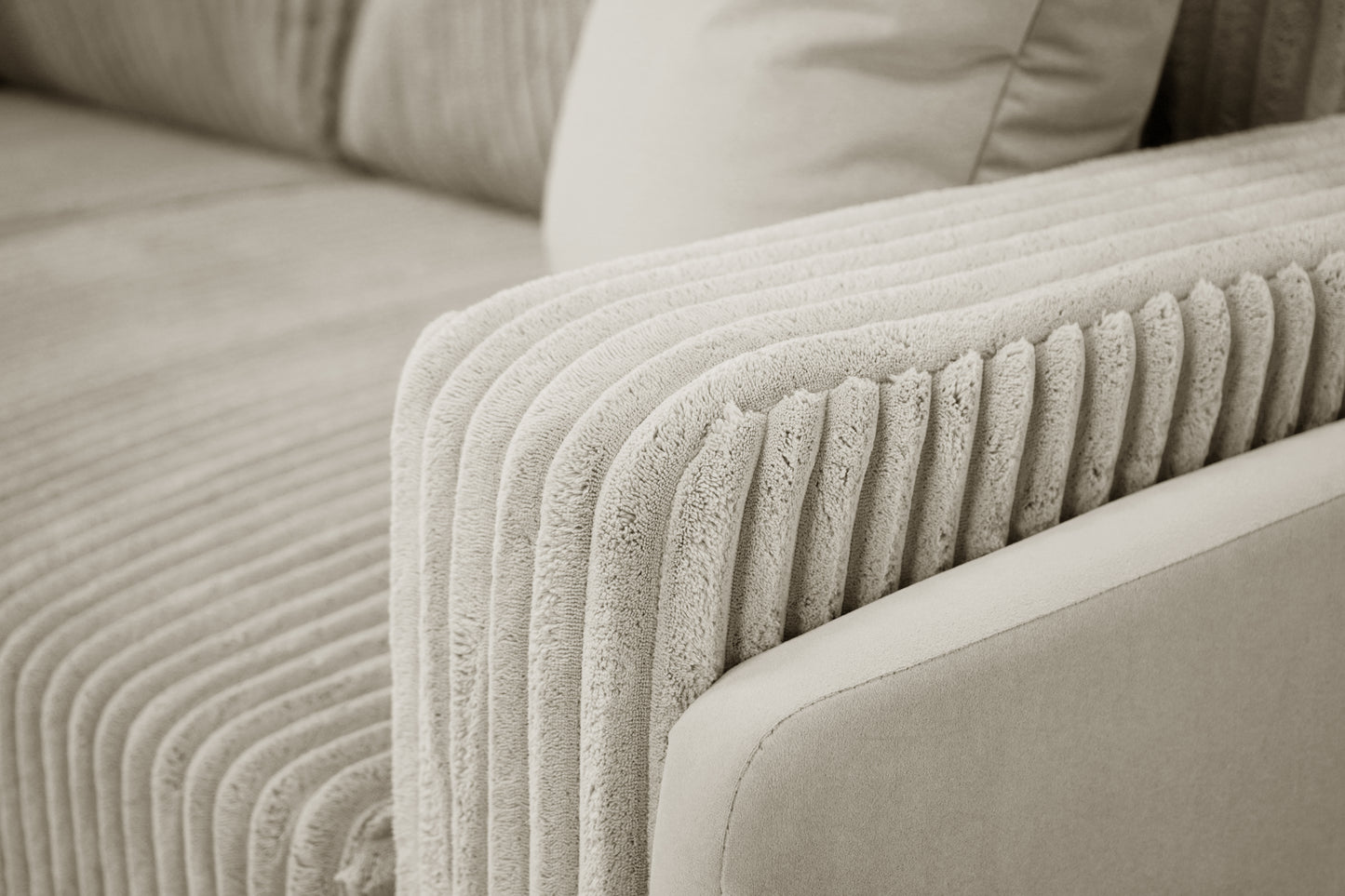 Sofa Arosa – miękka, sztruksowa, kremowa