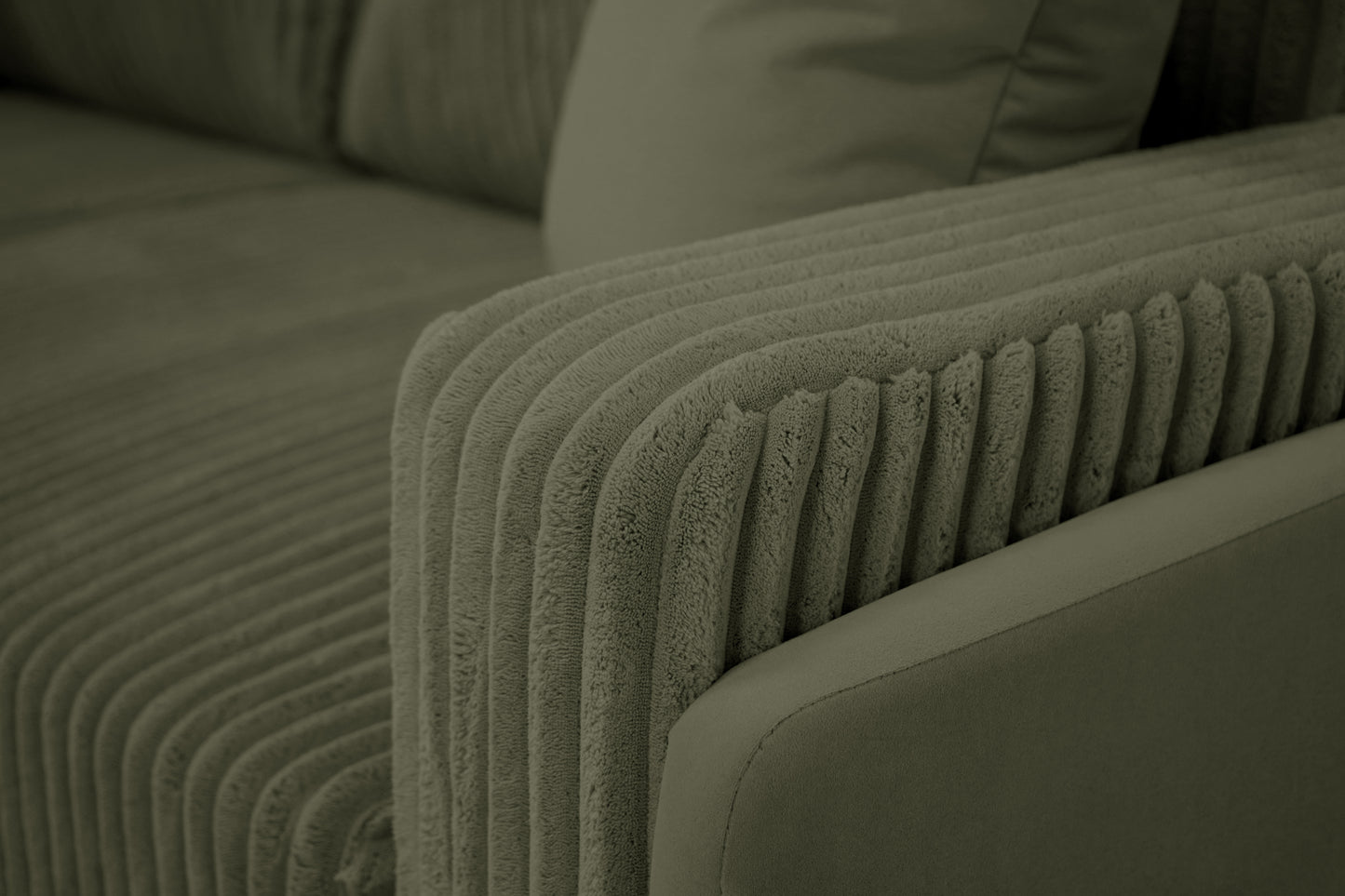 Sofa Arosa – miękka, sztruksowa, oliwkowa