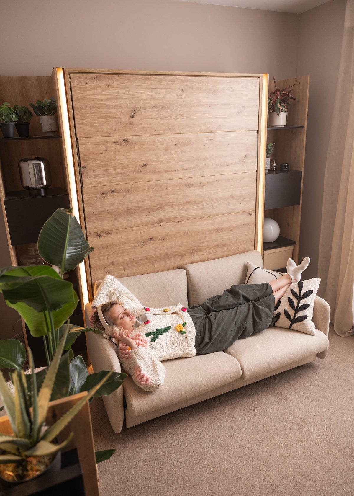 BED CONCEPT BC-36 - półkotapczan elektryczny 140 z zagłówkiem - biały/grafit ART 82630