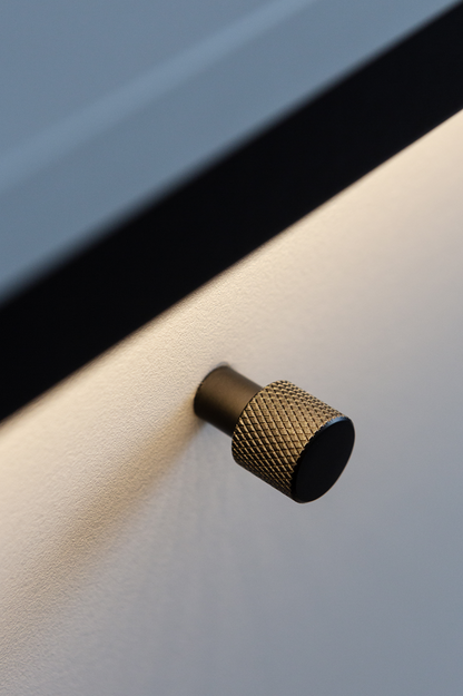 GRIS GS-04 - komoda 1d3s z oświetleniem - szary/czarny