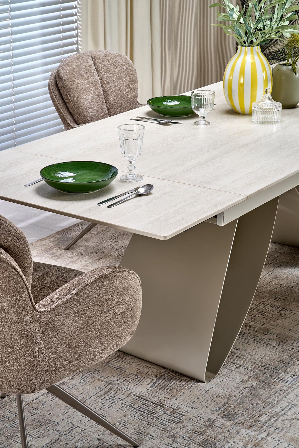 Stół rozkładany HILARIO