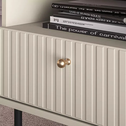 Szafka nocna Sophie na czarnych nóżkach cashmere